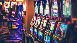 Fendi188 kasino online terlengkap pilihan game baccarat roulette blackjack untuk pemain Indonesia